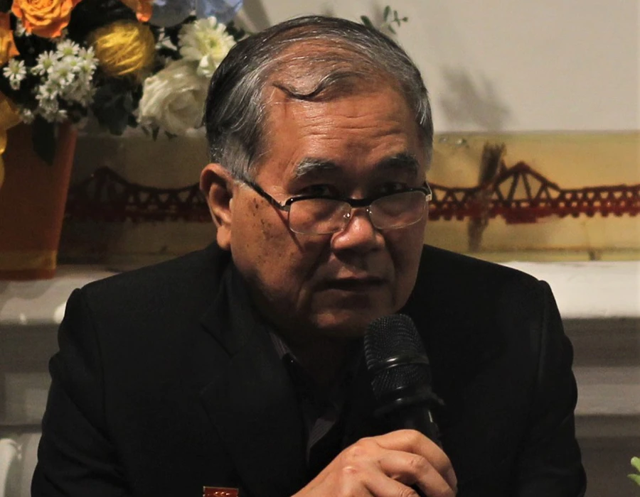 Tác giả Nguyễn Thái Long tại buổi ra mắt cuốn sách của mình. Ảnh: VT