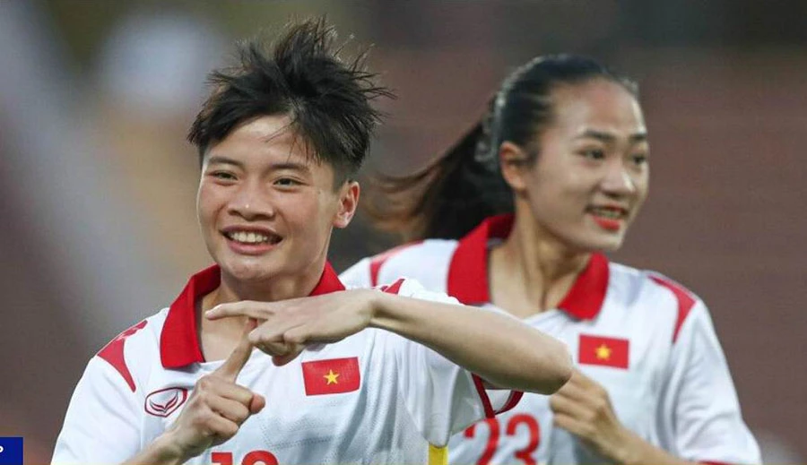 U-20 nữ Việt Nam vào vòng 2 nhờ bàn gỡ hòa quan trọng trong trận hòa Ấn Độ 1-1. Ảnh: VFF