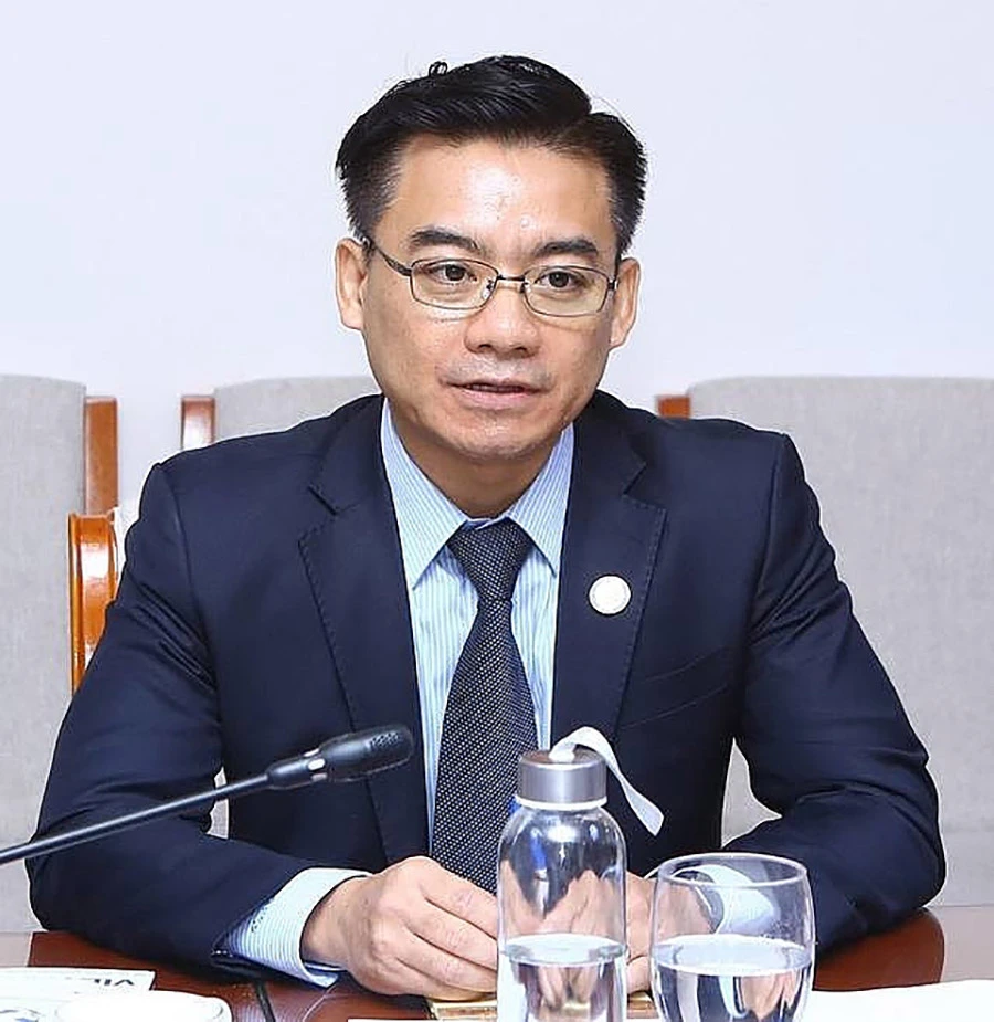 Ông Vũ Tú Thành.