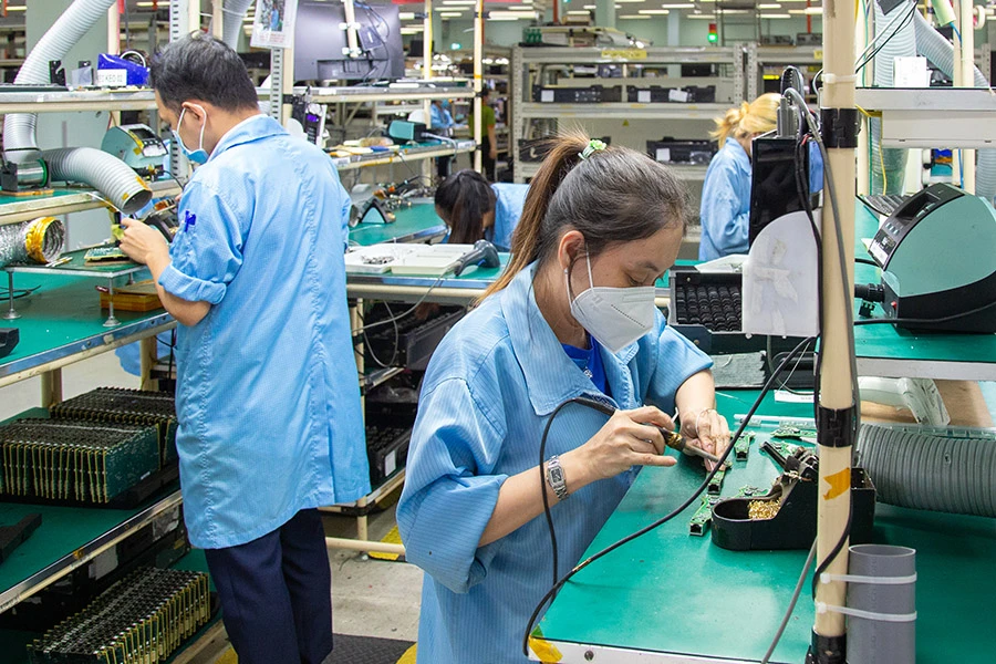 Hoạt động sản xuất tại Công ty Datalogic, Khu công nghệ cao TP.HCM. Ảnh: HOÀNG QUÂN