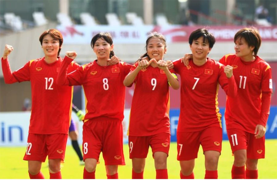 Thầy trò HLV Mai Đức Chung vượt qua vòng loại thứ nhất Olympic Paris 2024 và bắt đầu hướng đến mục tiêu vô địch SEA Games lần thứ tư liên tiếp. Ảnh: ANH PHƯƠNG