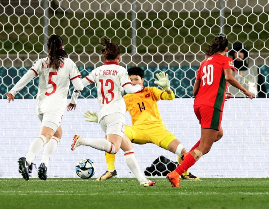 Bàn thua của tuyển nữ Việt Nam trước Bồ Đào Nha. Ảnh: GETTY IMAGES