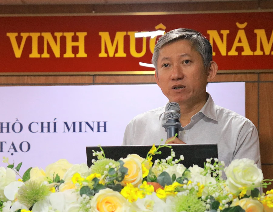 Phó Giám đốc Sở GD&ĐT TP.HCM Dương Trí Dũng. Ảnh: VÕ THƠ Phó Giám đốc Sở GD&ĐT TP.HCM Dương Trí Dũng. Ảnh: VÕ THƠ