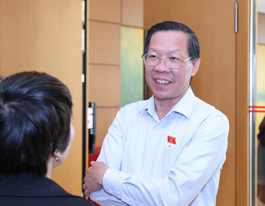 Chủ tịch UBND TP.HCM: Xây dựng đội ngũ đủ mạnh để thực hiện phân quyền