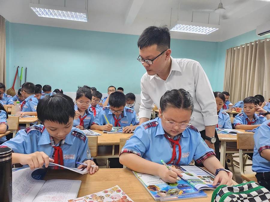 Tuyển sinh đầu cấp