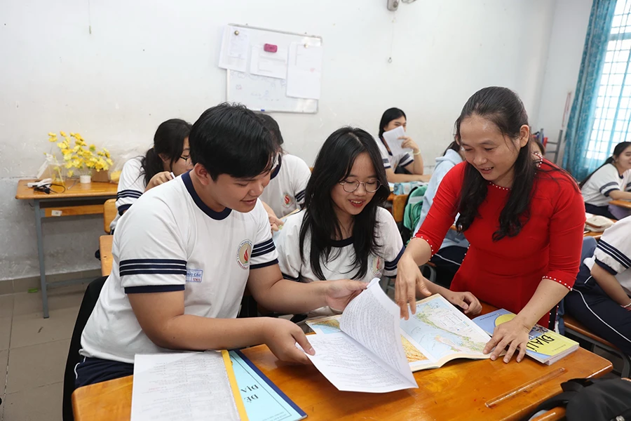 dạy địa lý bằng thơ