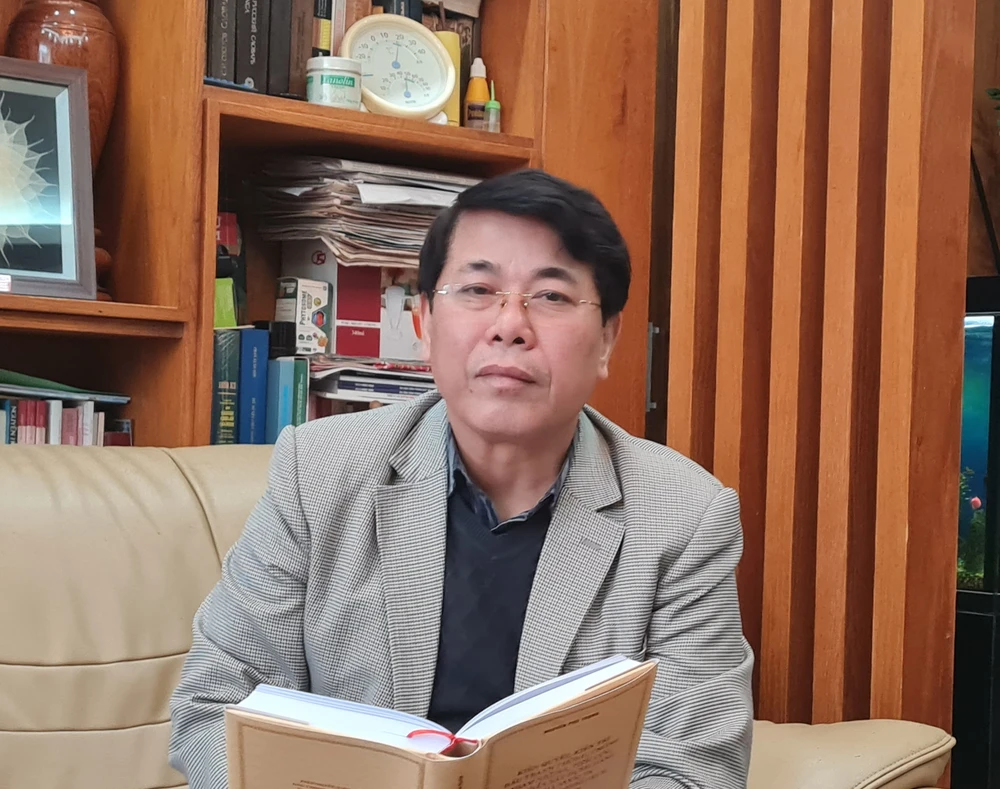 GS-TSKH Phan Xuân Sơn.