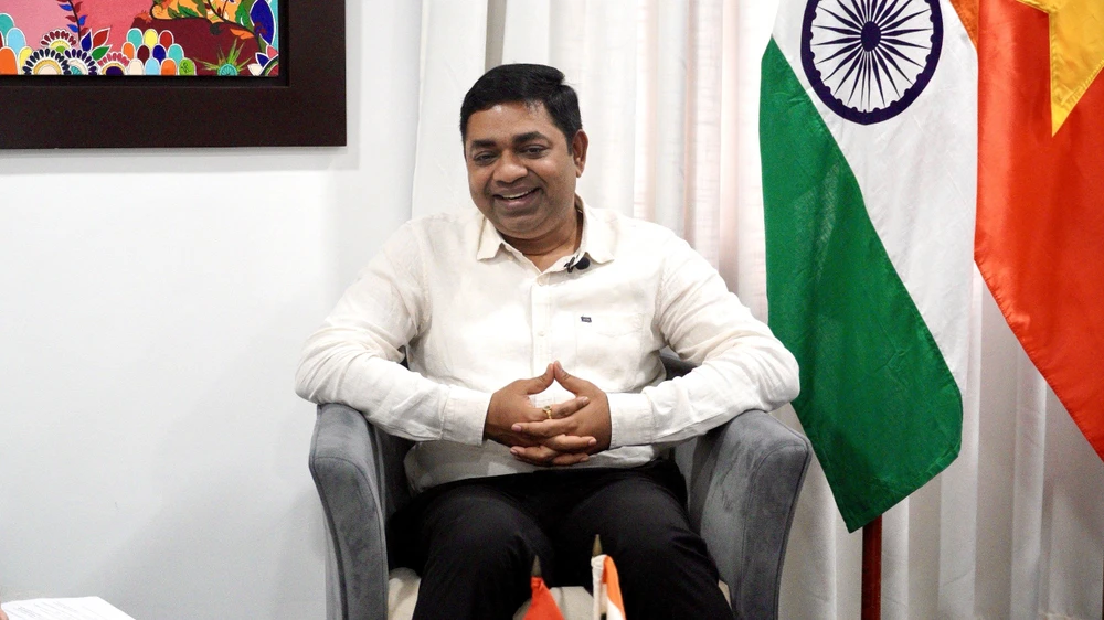 Anh tem_Tong lanh su An Do.jpg