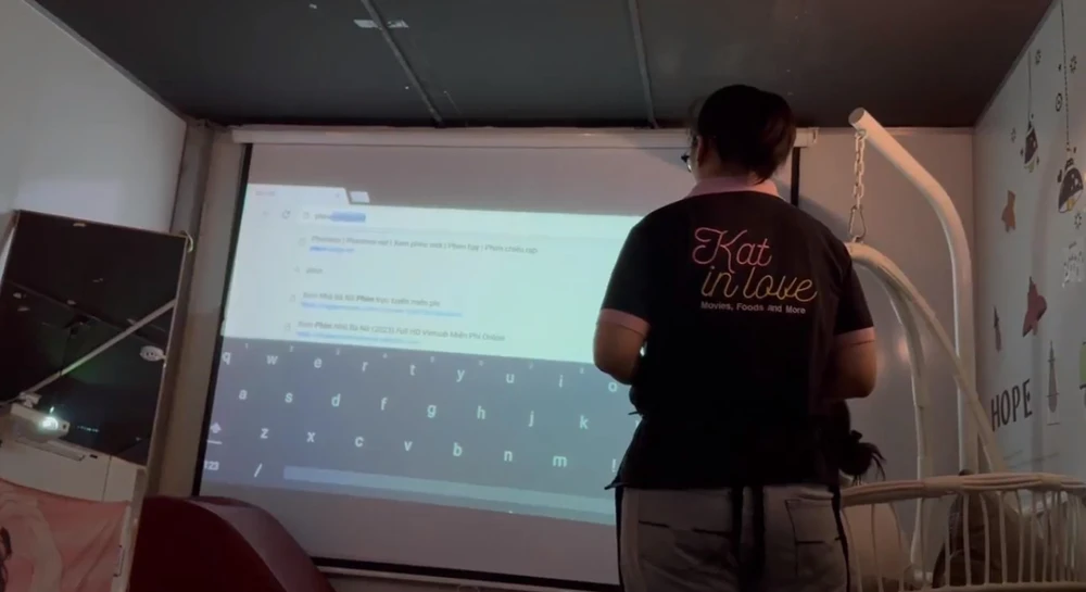 P13_bai 1_rap-phim_h4.jpg