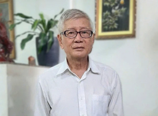 kim cuong.jpg
