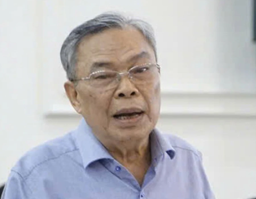 Ong Le Trung Tinh.jpg