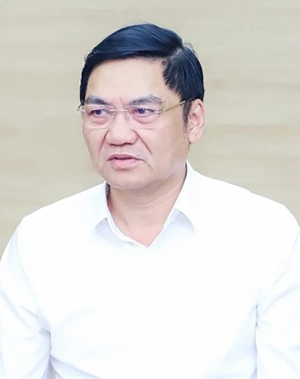 P3_Cot phai_h2_HOANG NGHIA HIEU.jpg