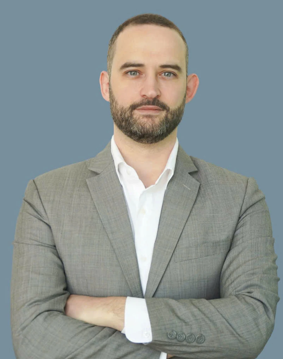 Ông Lawrence Lennon.jpg