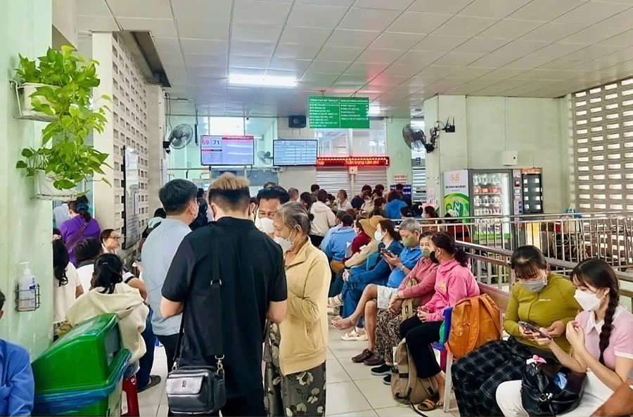 P1213_Chan trang_h2.jpg