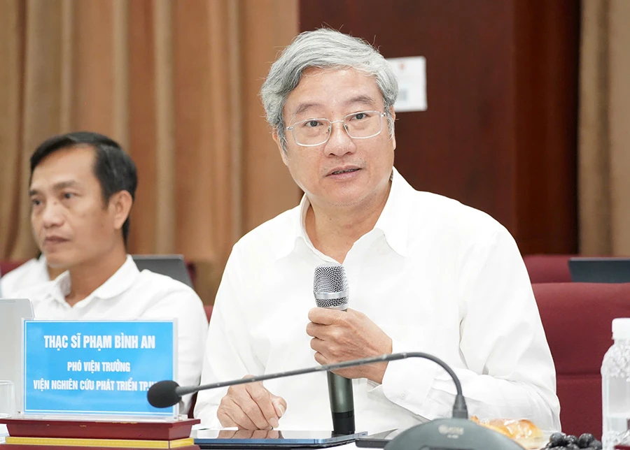 8-9-phambinhan.jpg
