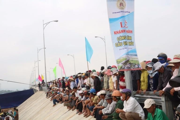 Cây cầu được phê duyệt mức đầu tư hơn 800 tỉ đồng đã hoàn thành.