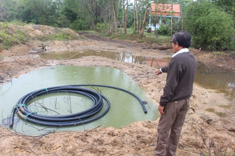 Vụ 2 bé rơi hố công trình:Làm hết sức để bù đắp nỗi đau ảnh 1