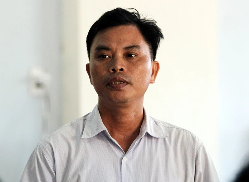 Chủ tịch xã bị cách chức vì để rừng bị phá tan hoang ảnh 2