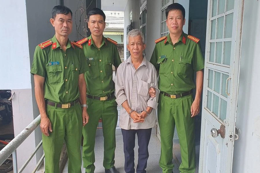 Công an đã bắt Duy để điều tra về tội giết người. Ảnh: AĐ