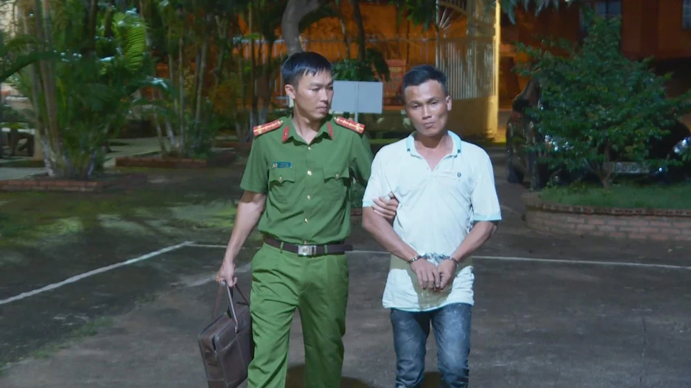Lực bị công an bắt giữ. Ảnh AĐ