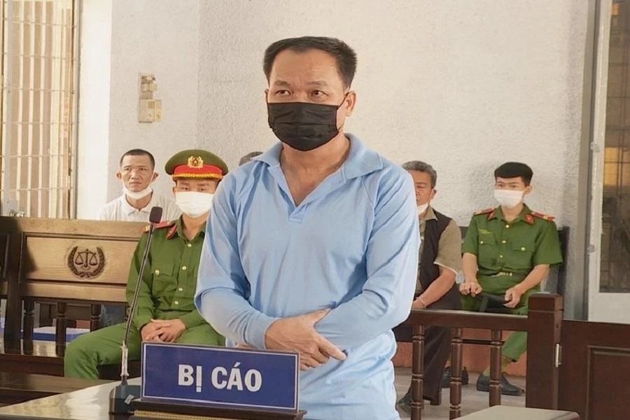 Bị cáo Trần Ngọc Phi tại phiên tòa hồi tháng 6-2022. Ảnh: AĐ