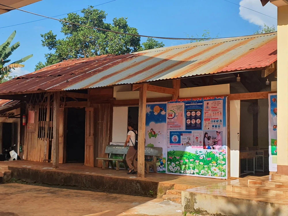 Hiện phía nhà trường và chính quyền địa phương đang kiến nghị các cấp hỗ trợ kinh phí để sớm xây dựng phòng học mới. Ảnh: QN