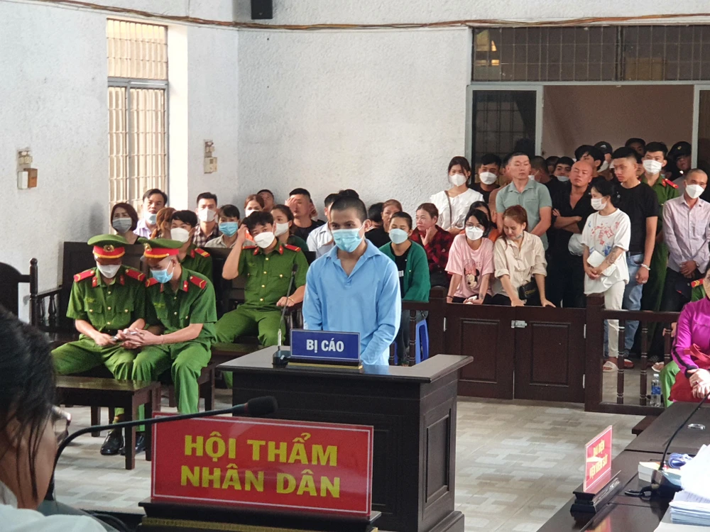 Bị cáo Trung tại tòa. Ảnh: QN