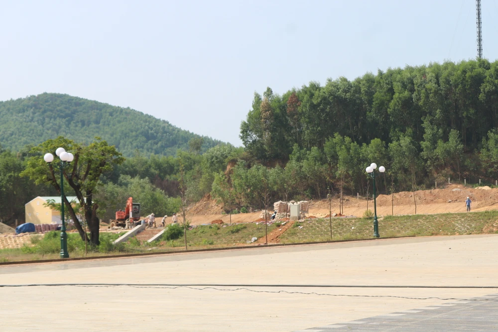 Sau năm năm triển khai, dự án vẫn chưa hoàn thành và đưa vào sử dụng. Ảnh QN