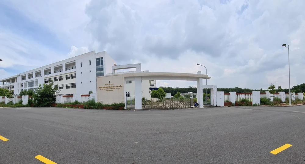 Bình Dương chuẩn bị bệnh viện dã chiến điều trị COVID-19 khoảng 200 giường ảnh 1