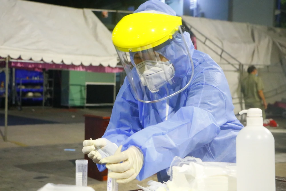 Bình Dương triển khai thí điểm cách ly F1 tại nhà ảnh 2 Bình Dương triển khai thí điểm cách ly F1 tại nhà ảnh 2