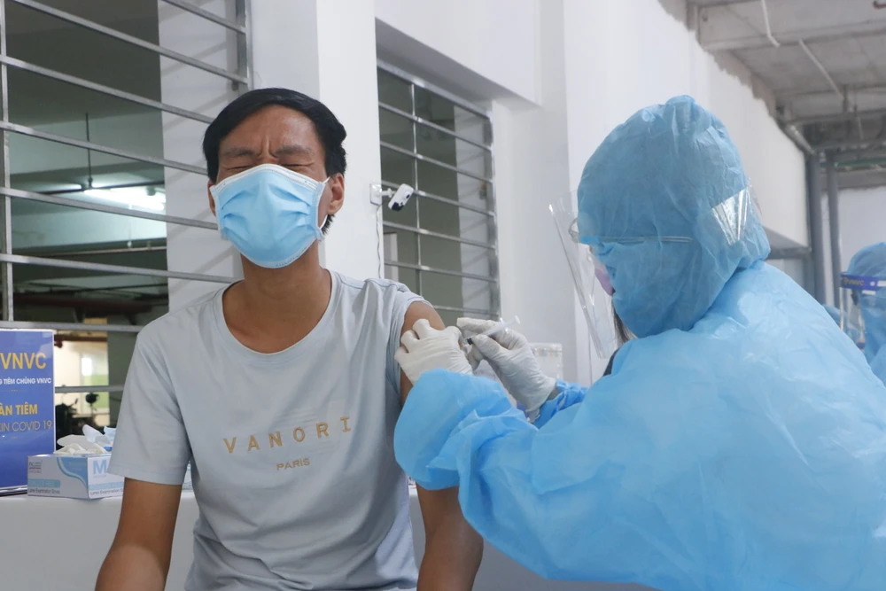 Sở Y tế Bình Dương ra công văn chấn chỉnh việc tiêm vaccine ảnh 3