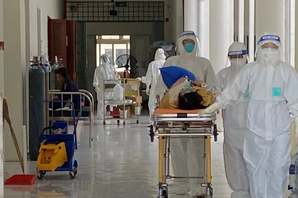 Bình Dương chi gần 540 tỉ mua lương thực cung cấp cho 11 phường bị 'khóa chặt' ảnh 6