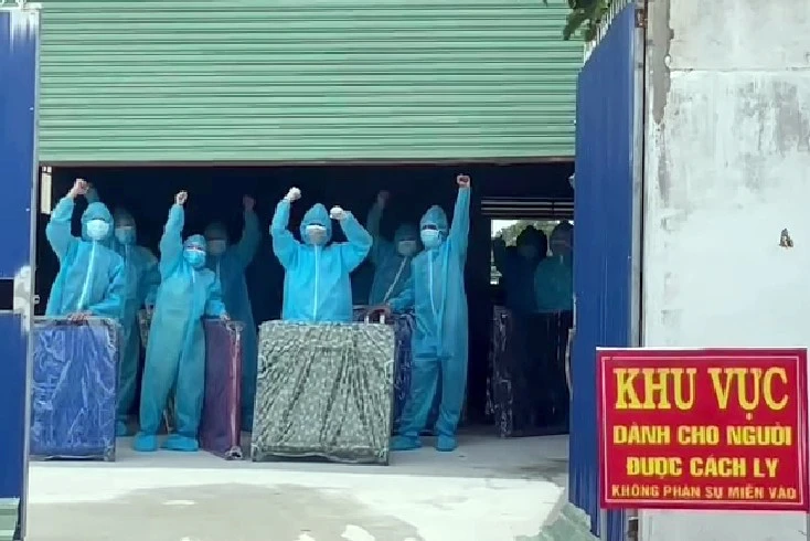 Phó Thủ tướng thị sát 'điểm nóng' dịch COVID-19 ở Bình Dương ảnh 4