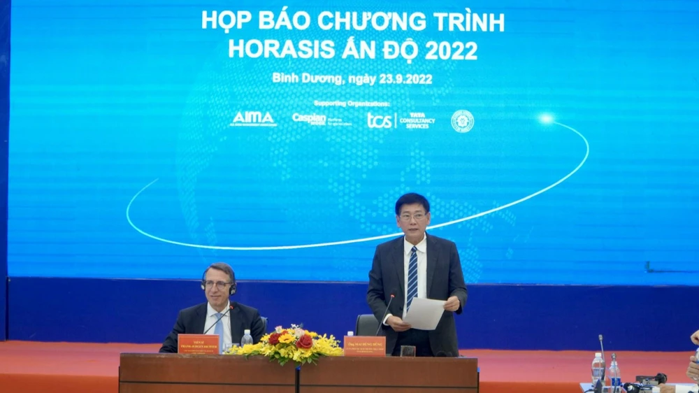 Ông Mai Hùng Dũng, Phó Chủ tịch Thường trực UBND tỉnh Bình Dương mong muốn diễn đàn sẽ là nơi kết nối các doanh nghiệp, thu hút đầu tư. Ảnh: LÊ ÁNH