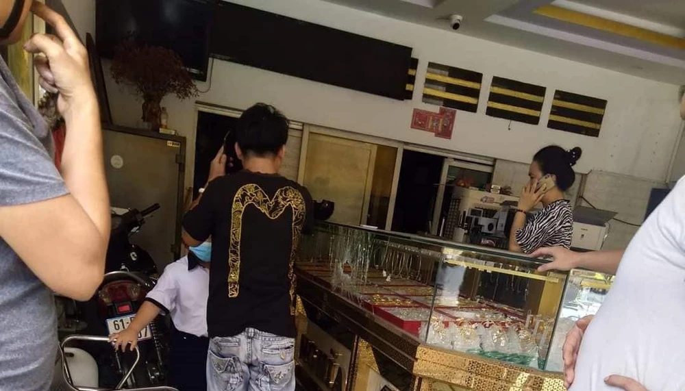 Thời điểm bị cướp chỉ có một người phụ nữ trông coi. Ảnh: Người dân cung cấp