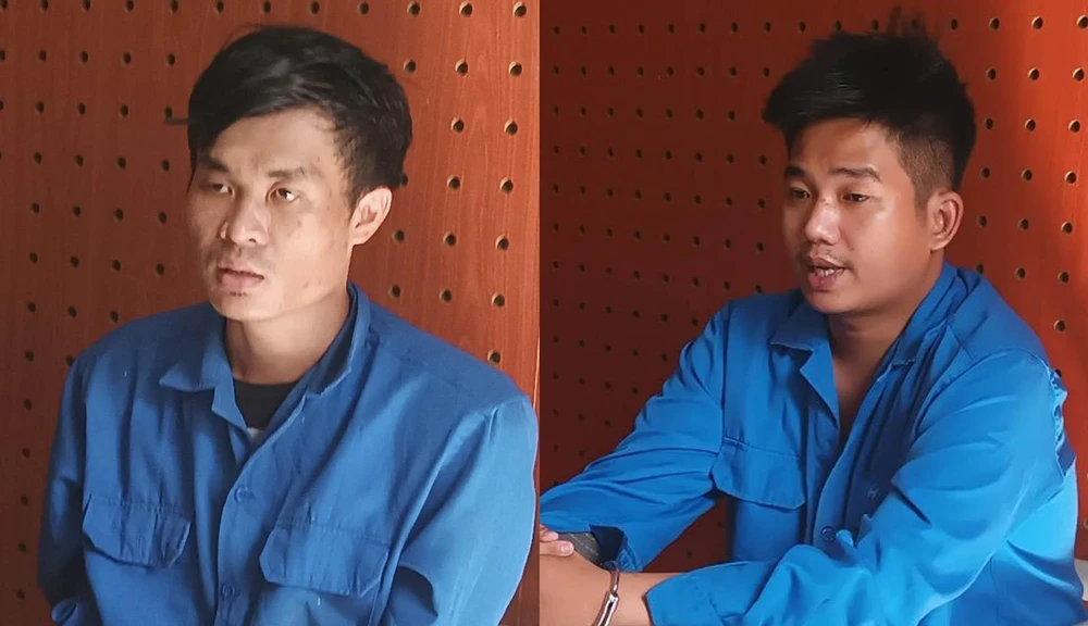 Lê Nghĩa và Tống Văn Phụng đang bị tạm giữ để điều tra làm rõ hành vi cướp giật tài sản. Ảnh: LA Lê Nghĩa và Tống Văn Phụng đang bị tạm giữ để điều tra làm rõ hành vi cướp giật tài sản. Ảnh: LA