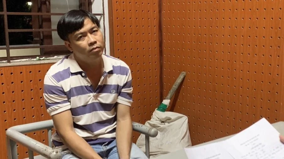 Thụy bị cơ quan công an bắt giữ vì hành vi cho vay lãi nặng. Ảnh: CACC Thụy bị cơ quan công an bắt giữ vì hành vi cho vay lãi nặng. Ảnh: CACC