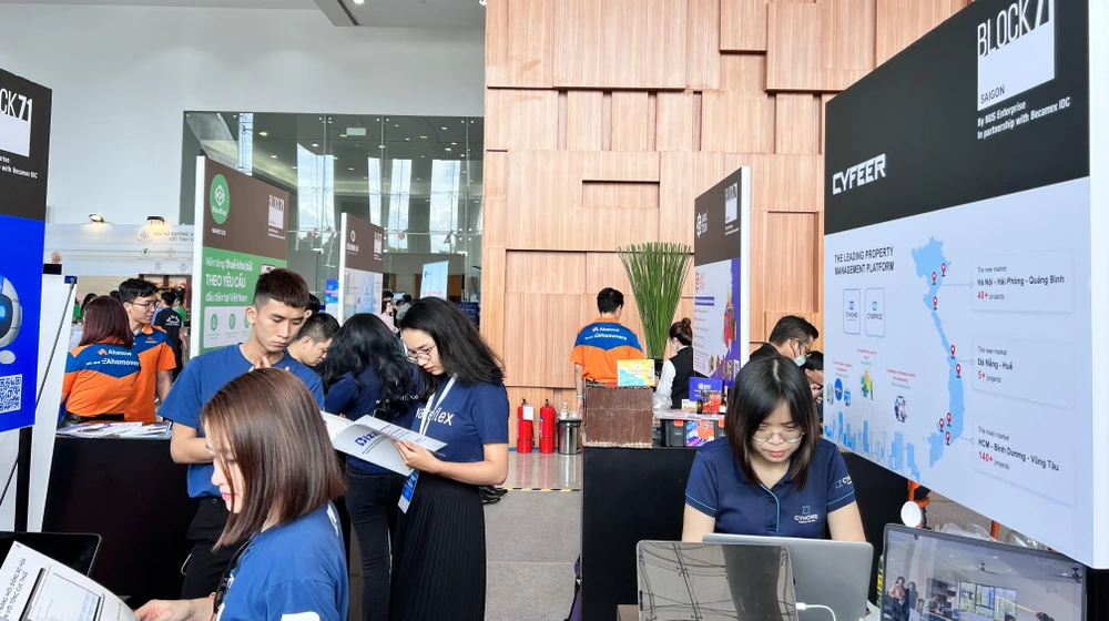 Gian hàng Block71 Saigon kết nối các doanh nghiệp lớn với các Startups, mối quan hệ tương hỗ quan trọng trong hệ sinh thái đổi mới sáng tạo.