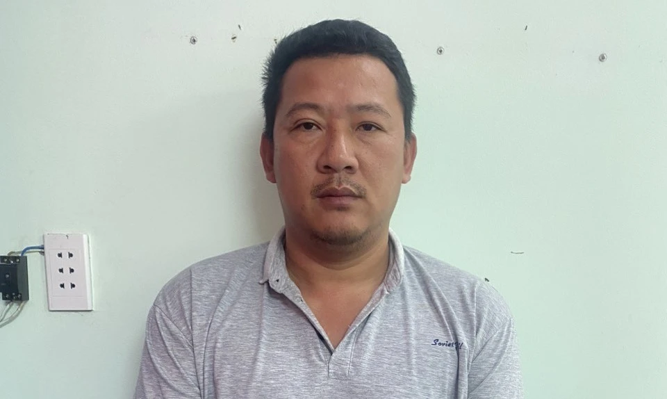 Sau thời gian vận động, Thế Anh đã ra đầu thú. Ảnh: LA