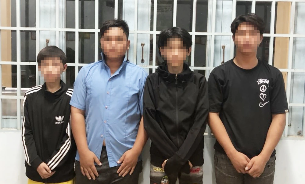 Thương, Mến, Vũ, Hùng đều còn rất nhỏ tuổi. Ảnh: CACC Thương, Mến, Vũ, Hùng đều còn rất nhỏ tuổi. Ảnh: CACC