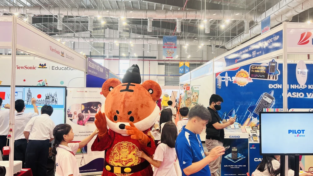 Tuần lễ văn hóa có nhiều hoạt động vui nhộn và sáng tạo dành cho trẻ em và gia đình. Ảnh: LA