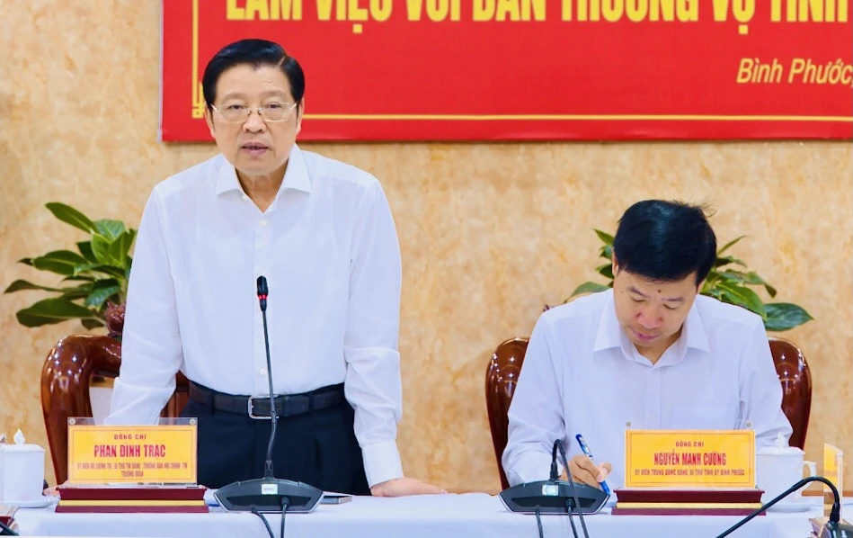 Ông Phan Đình Trạc phát biểu chỉ đạo tại buổi làm việc.
