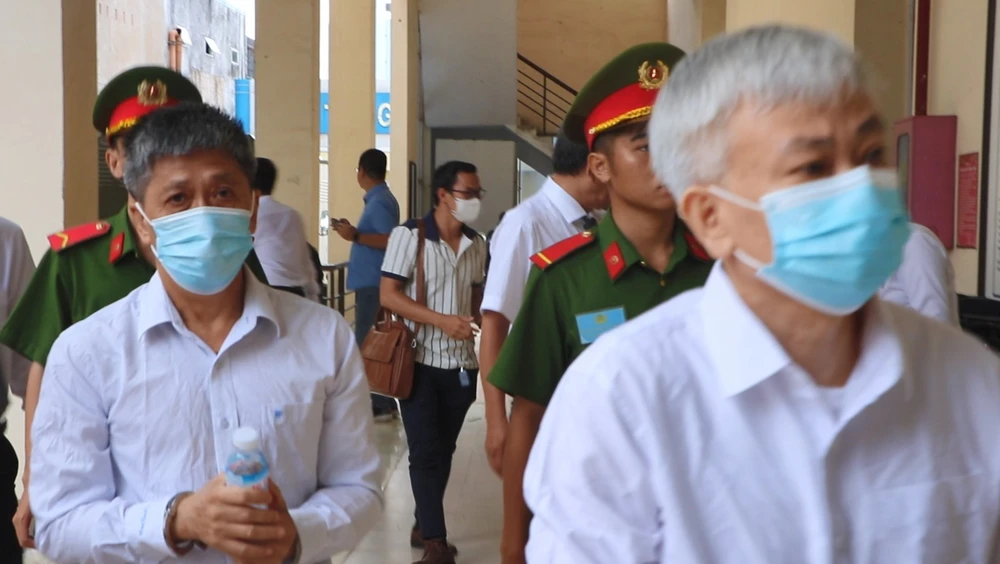 cự giám đốc sở (1).jpg