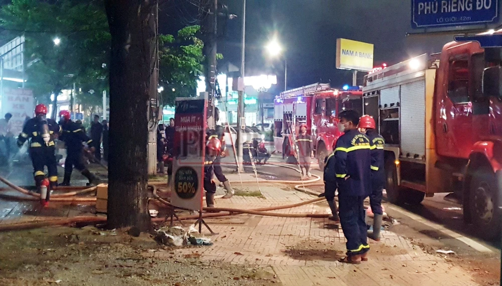 cửa hàng FPT Shop