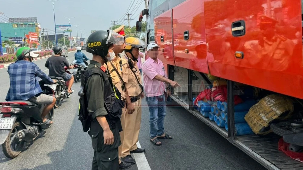 cảnh sát giao thông