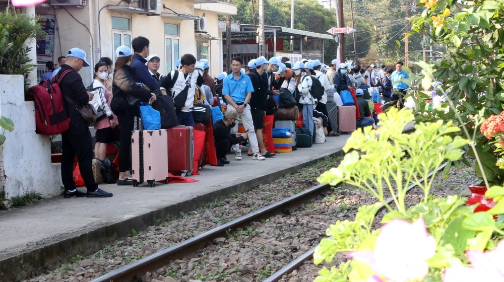 vé tàu miễn phí (4).jpg