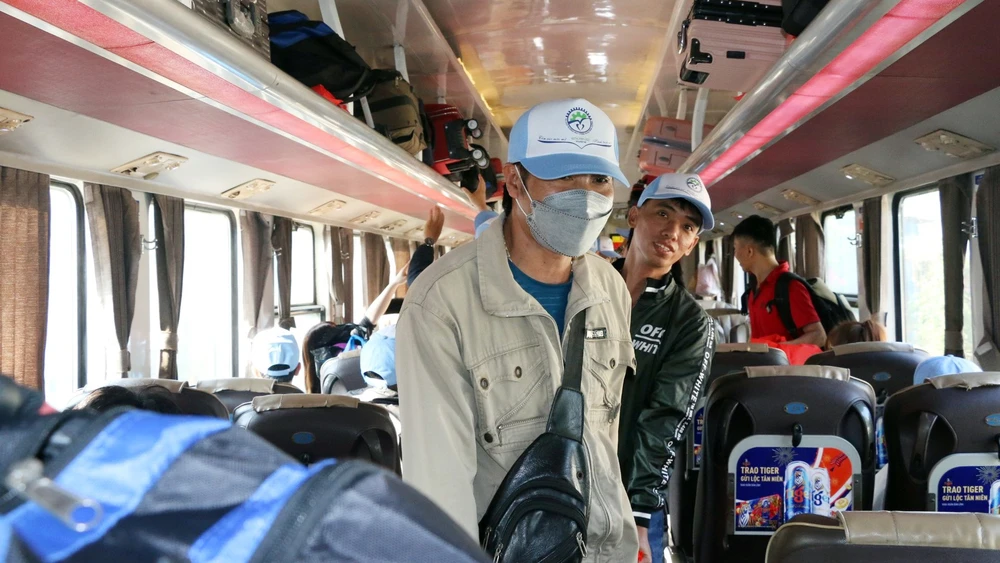 vé tàu miễn phí (6).jpg