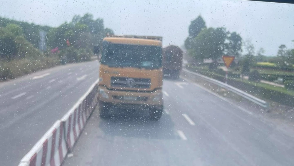 đi ngược chiều