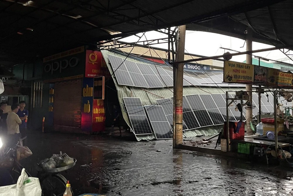 mưa to gió lớn (4).jpg