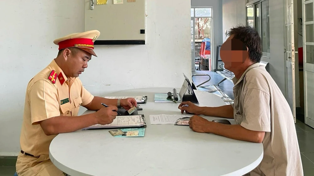 đi ngược chiều (2).jpg